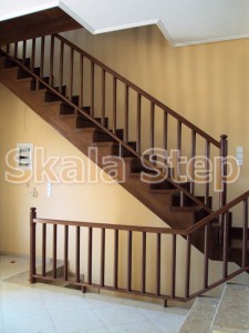 σκάλα ίσια ξύλινη σκάλα εναέρια δρύινη